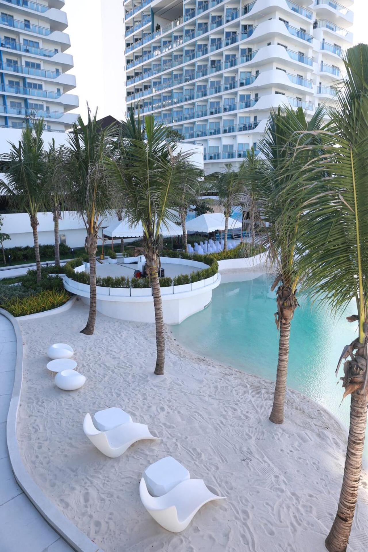 Royale at Azure North Bali Tower