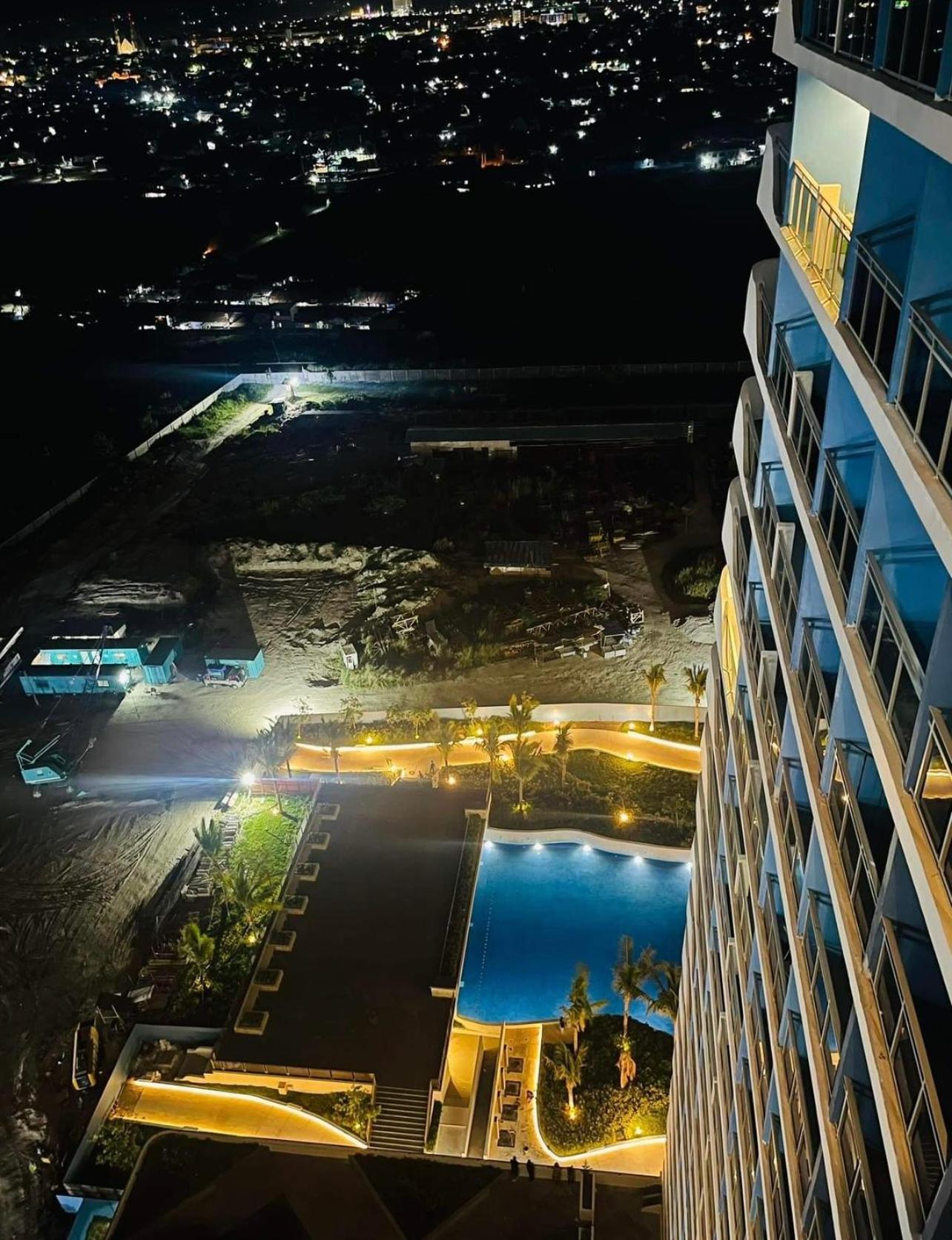 Royale at Azure North Bali Tower