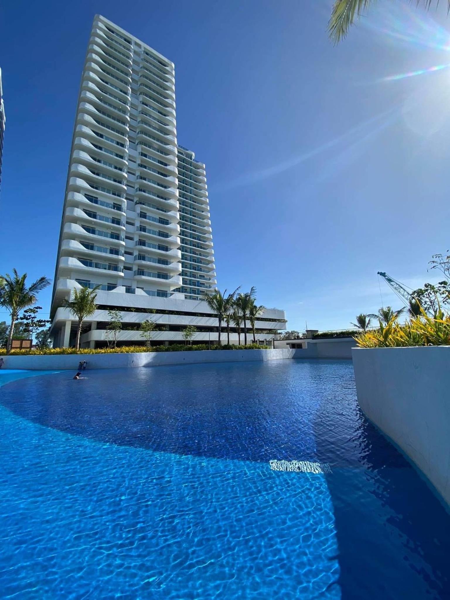 Royale at Azure North Bali Tower