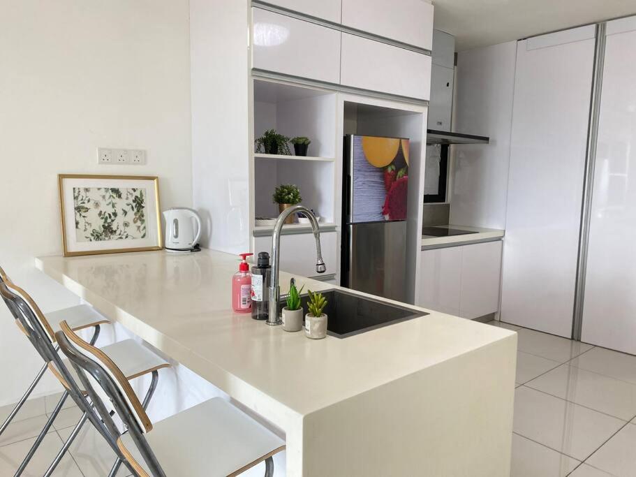 Southkey Mosaic 2 Bedroom Netflix 5-7 Pax Stylish Suite