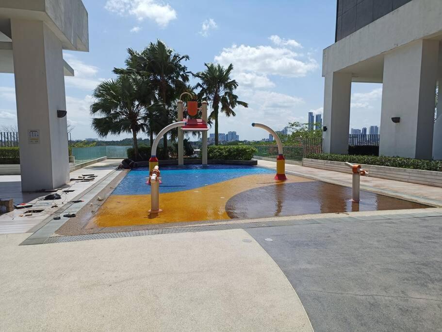 Southkey Mosaic 2 Bedroom Netflix 5-7 Pax Stylish Suite