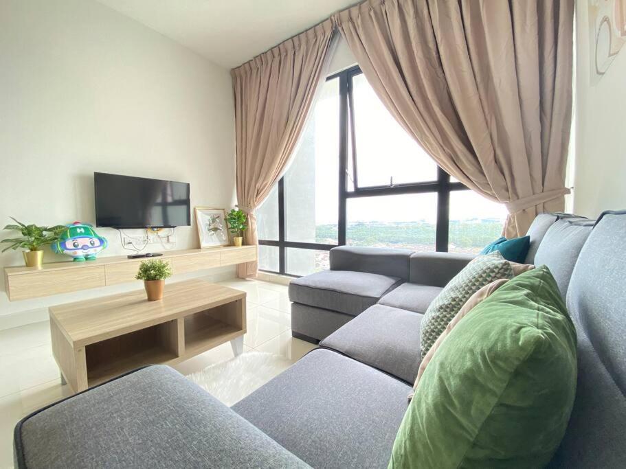 Southkey Mosaic 2 Bedroom Netflix 5-7 Pax Stylish Suite