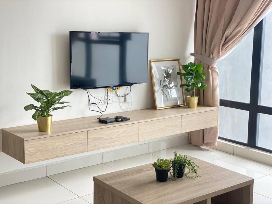 Southkey Mosaic 2 Bedroom Netflix 5-7 Pax Stylish Suite