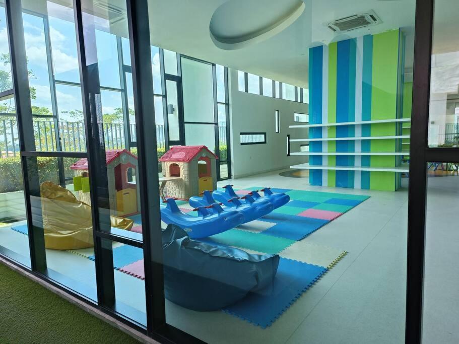 Southkey Mosaic 2 Bedroom Netflix 5-7 Pax Stylish Suite