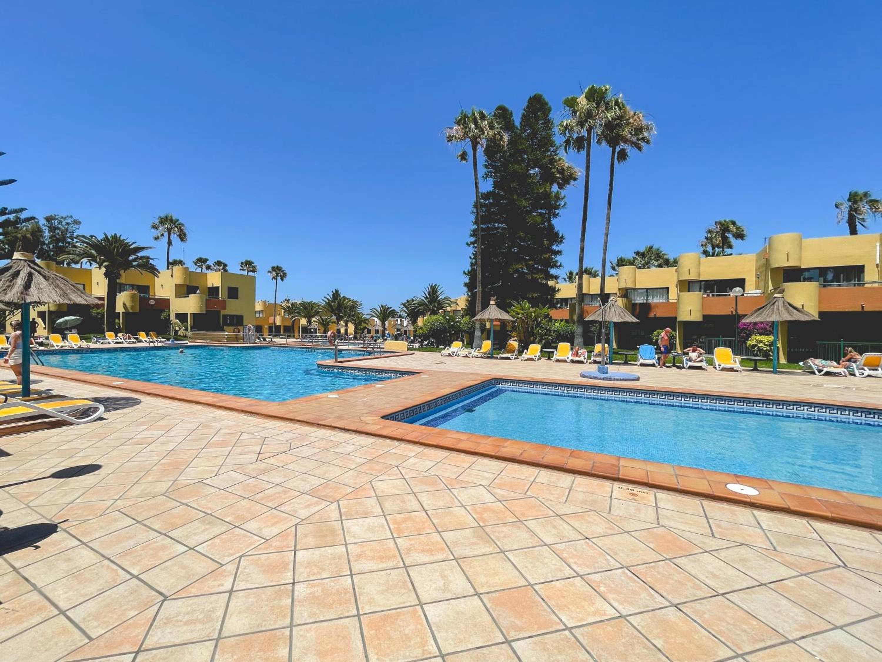 Seaside Apartment Corralejo : A cozy holiday home in a peaceful well located green complex view 4