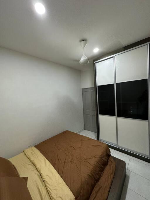 Ulike~home stay~Setia residen~4room photo 5