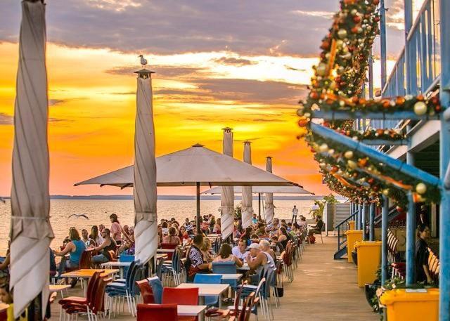 One-bed apartment at Darwin Waterfront Precinct