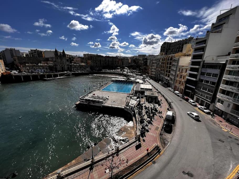 Seafront Meridionale 2Bedroom Apartment — St Julian's