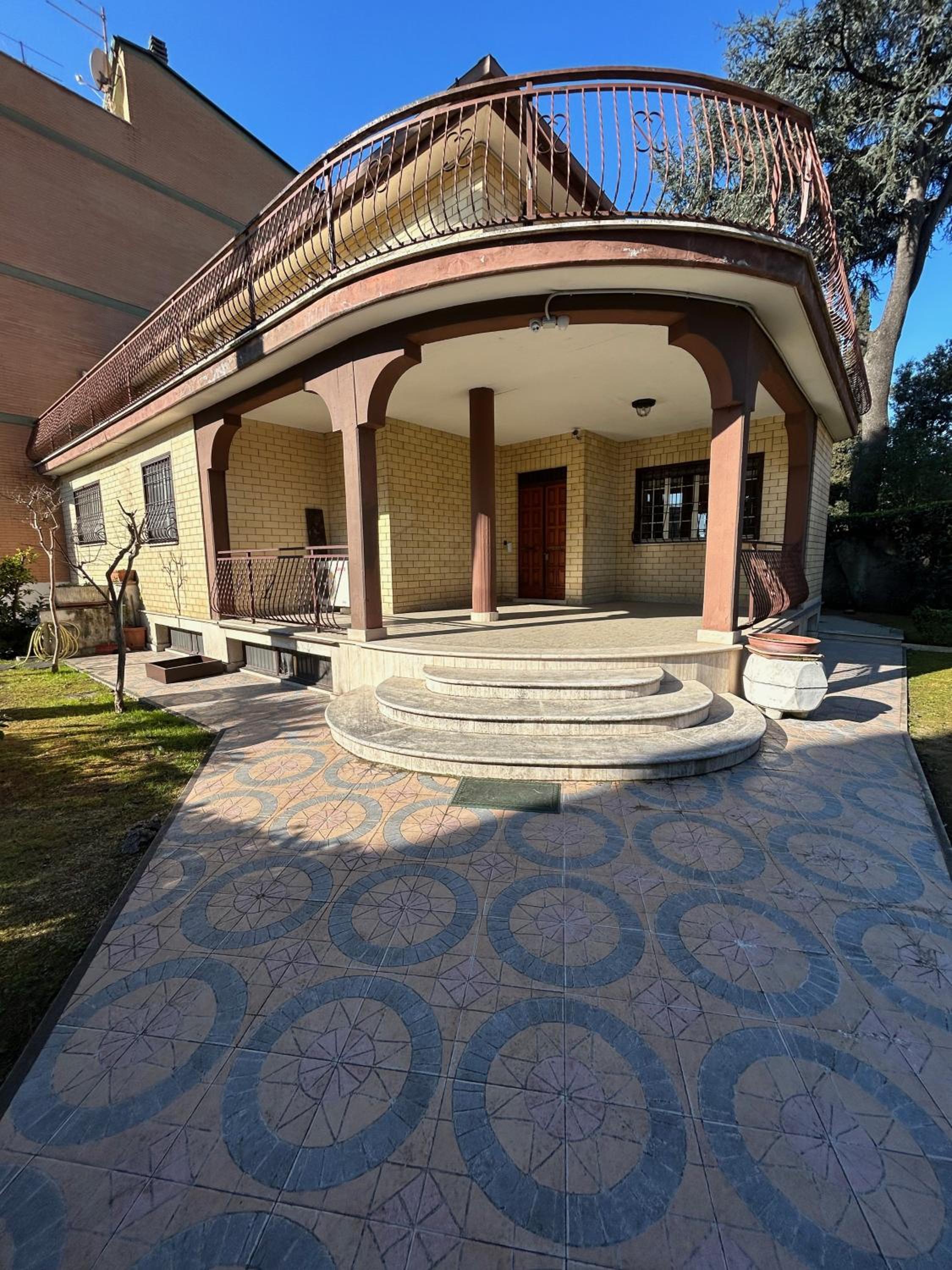Villa Visconti by Ghor