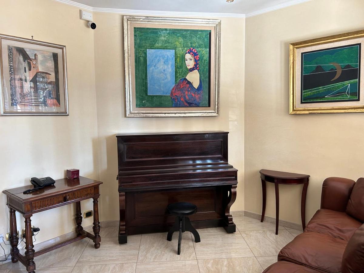 Villa Visconti by Ghor
