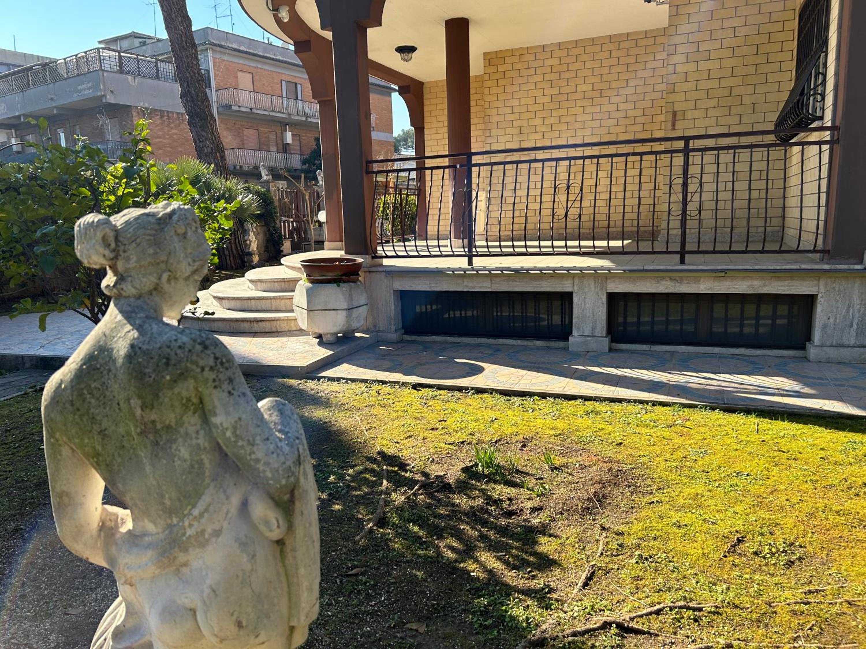 Villa Visconti by Ghor