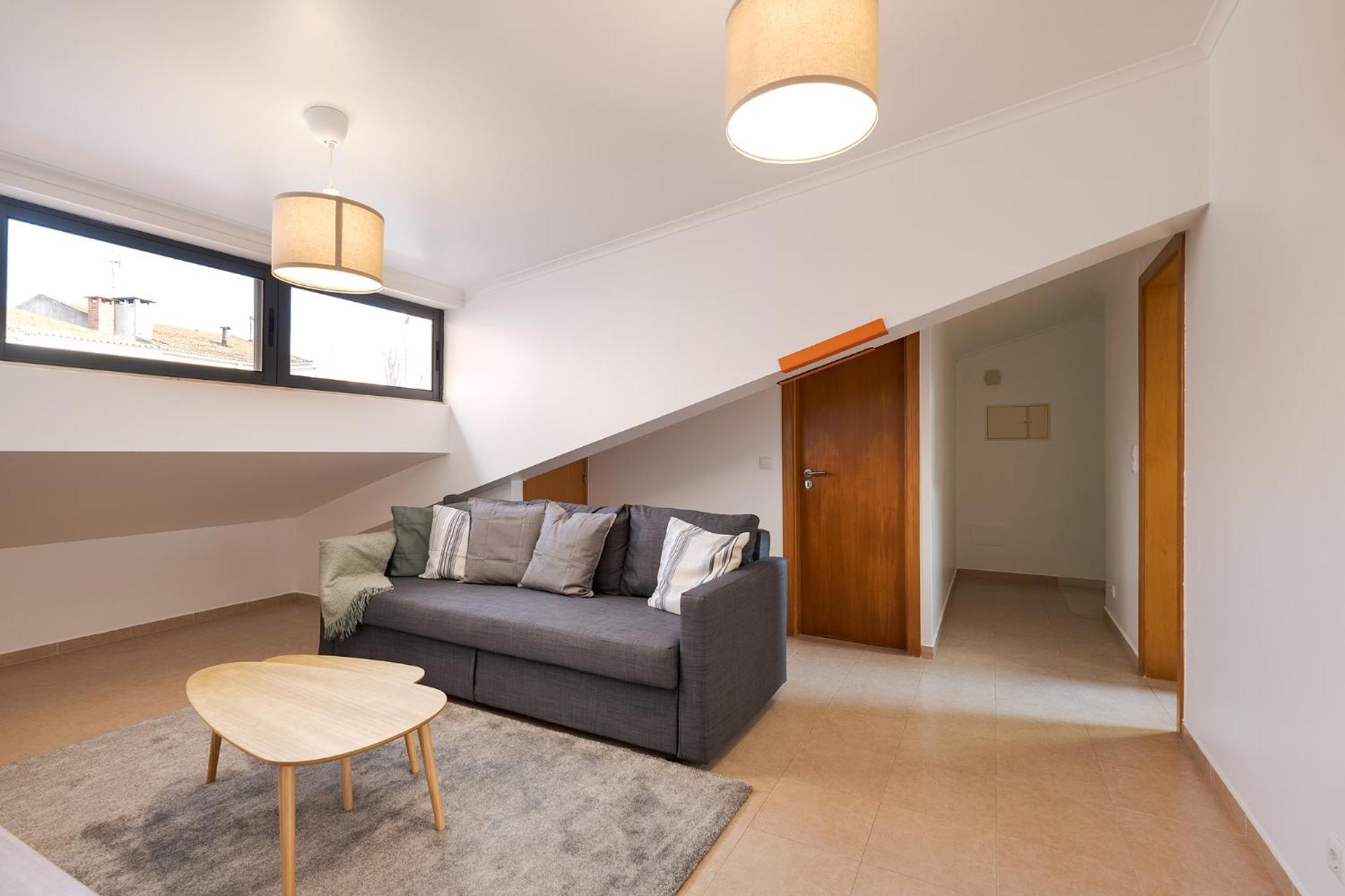 Santos Gem IV - Central Studio - Work-Friendly
