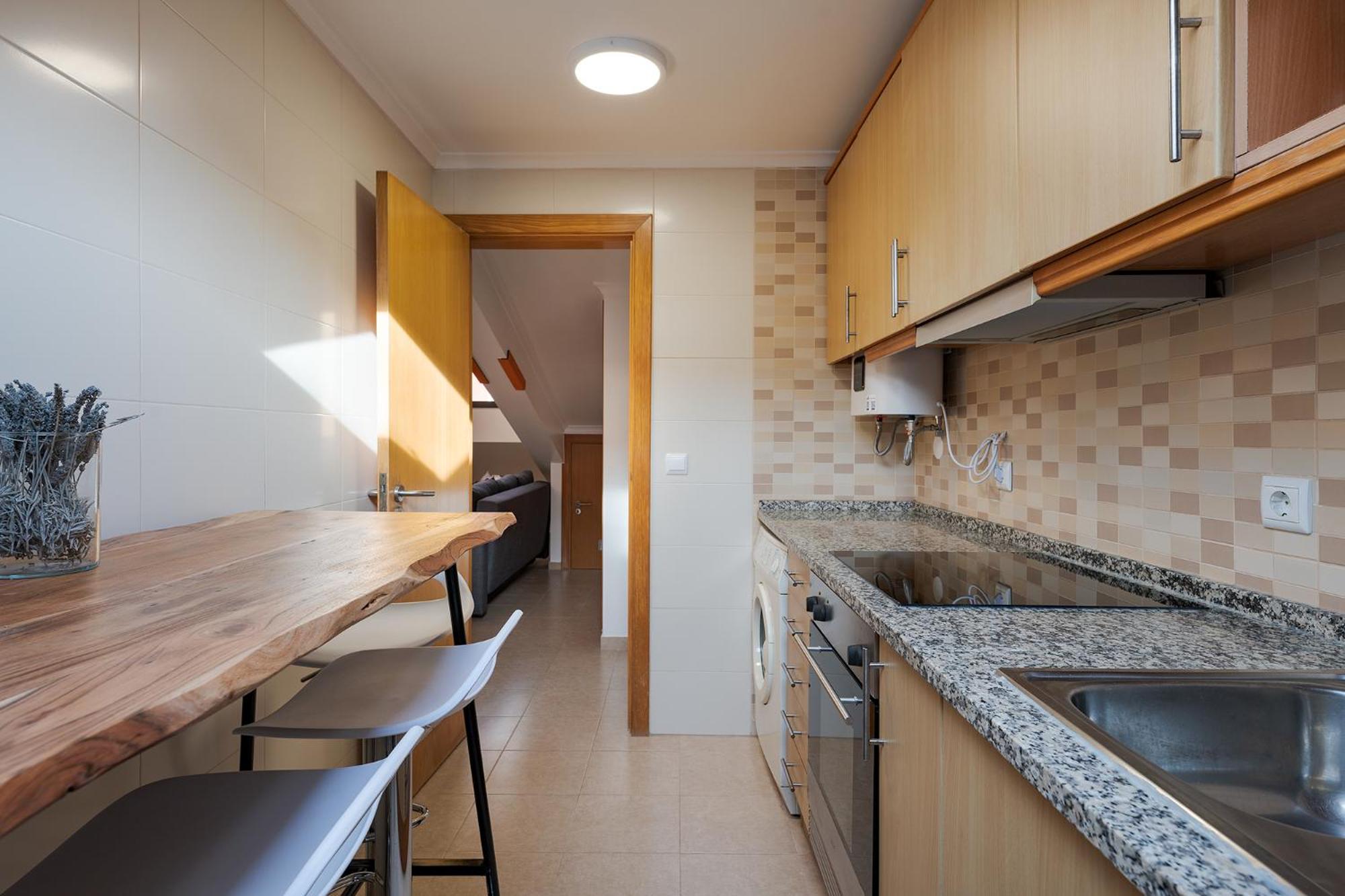 Santos Gem IV - Central Studio - Work-Friendly