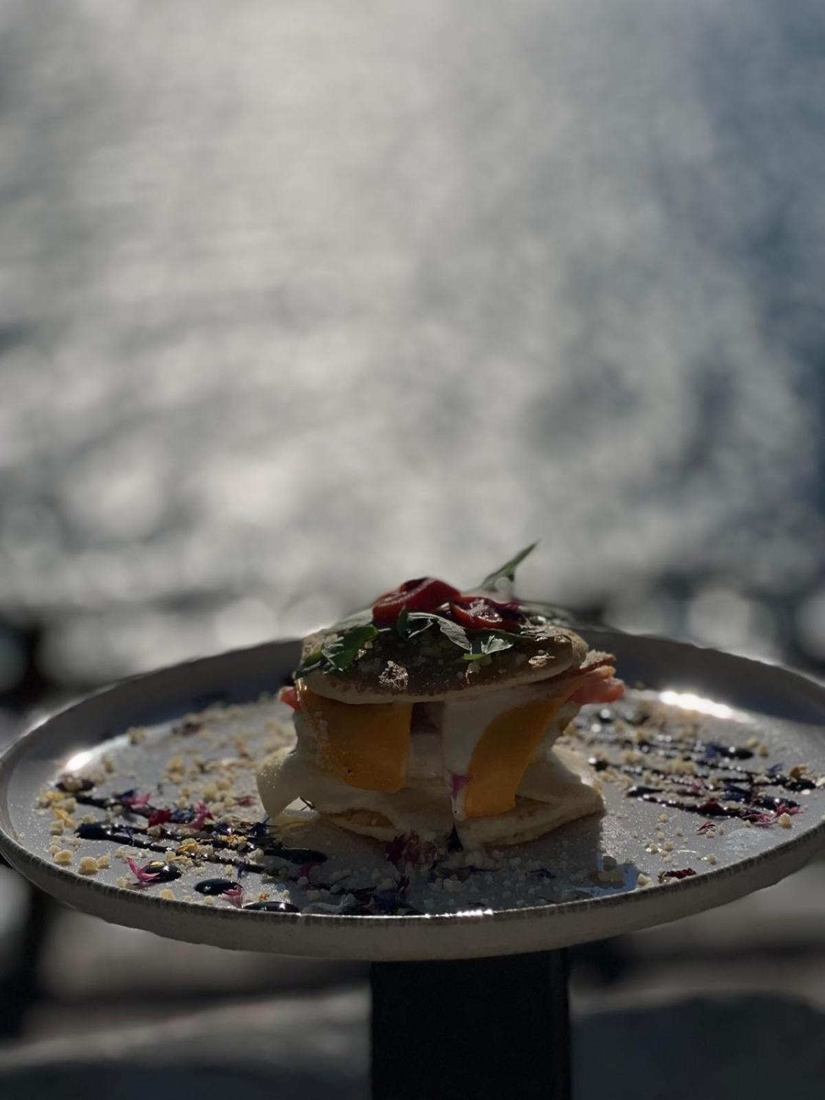 Akrotiri Olympus Luxury Suites - Adults Only