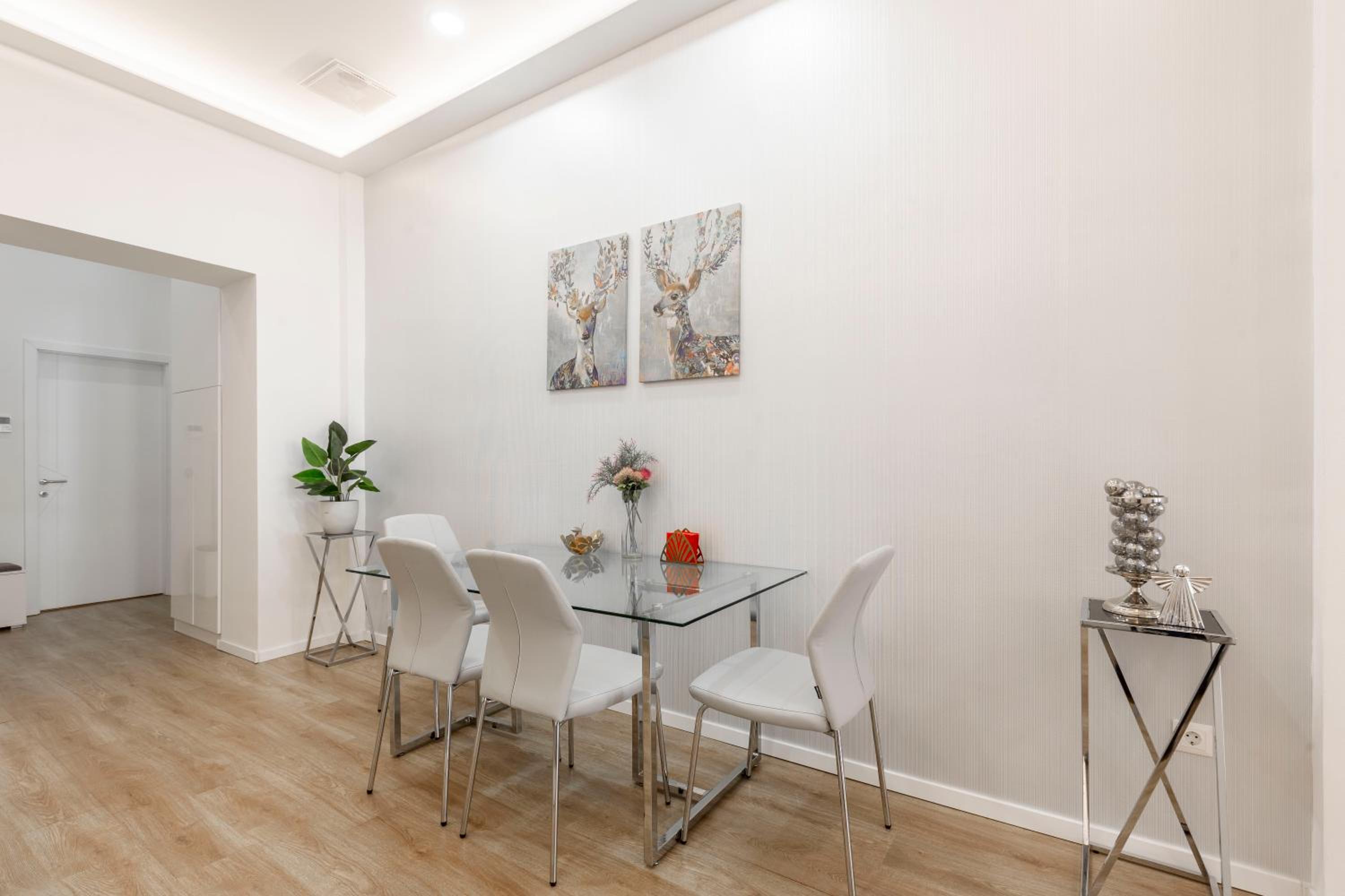 Hotel Exclusive Csengery Residence in the heart of Budapest - Image 1