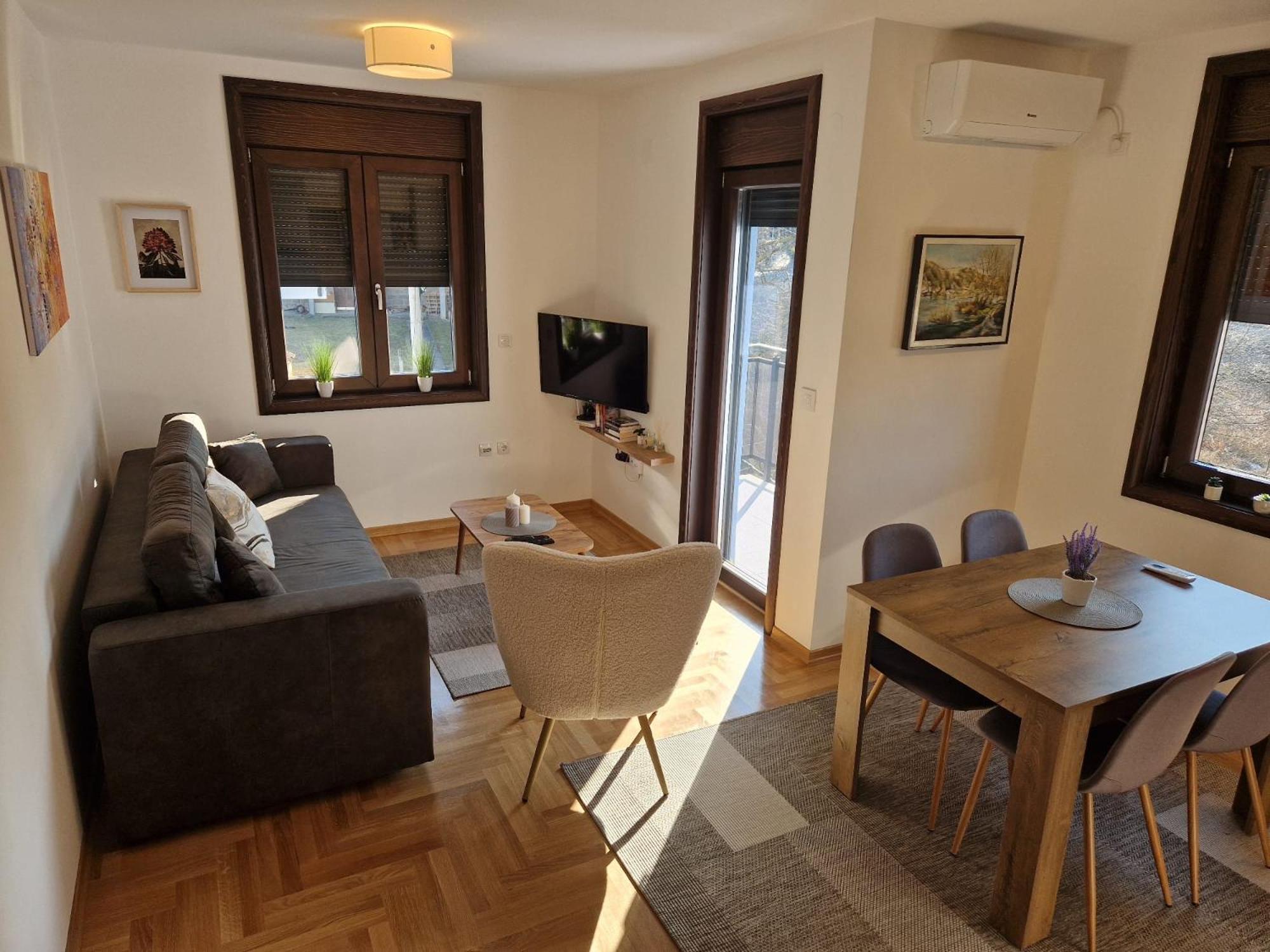 MB LUX view 3