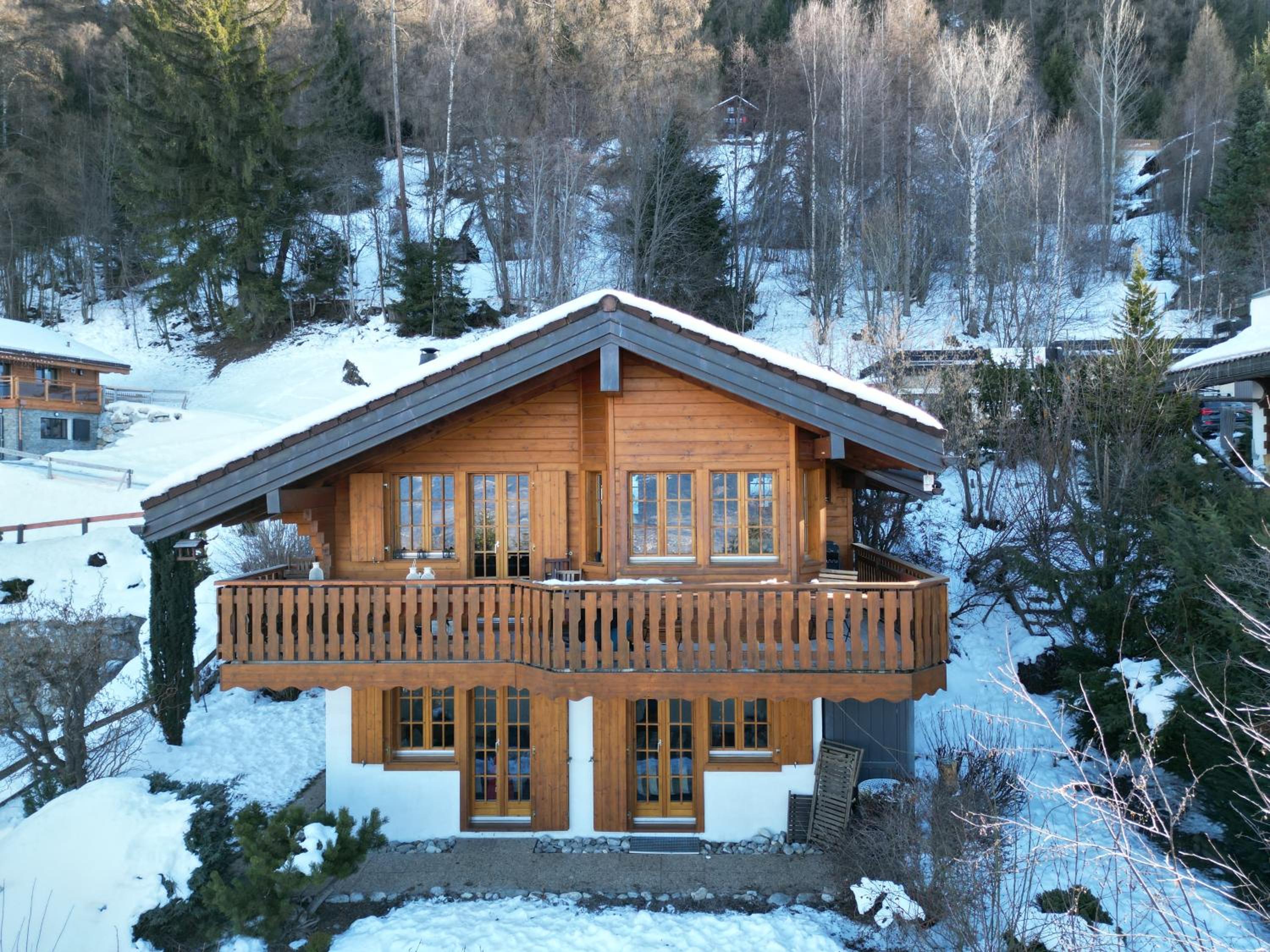 Chalet le Joyau in Nendaz - Sleeps 6 - Panoramic Views - 4 Vallées view 2