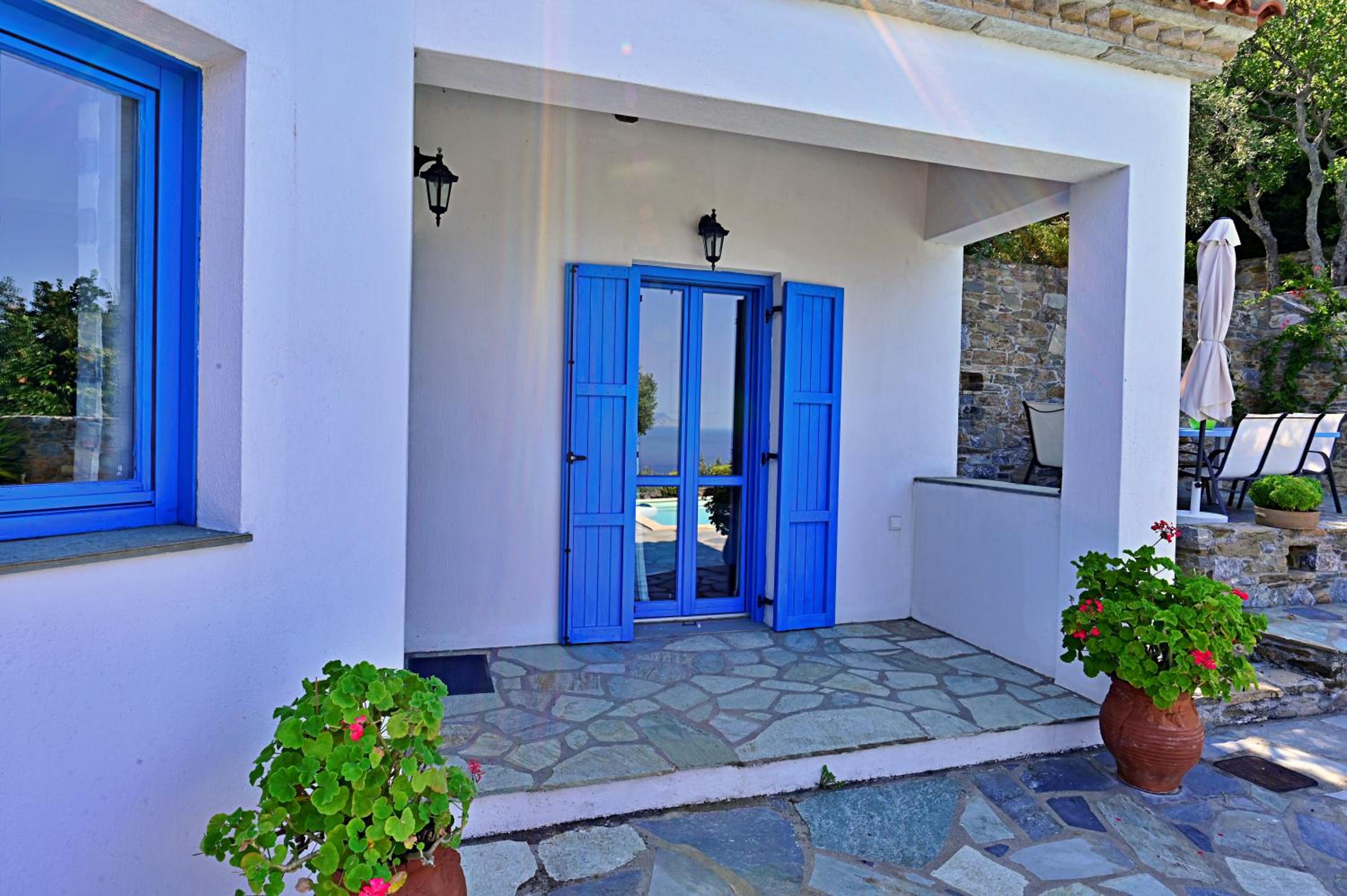 Afroditi villa photo 3