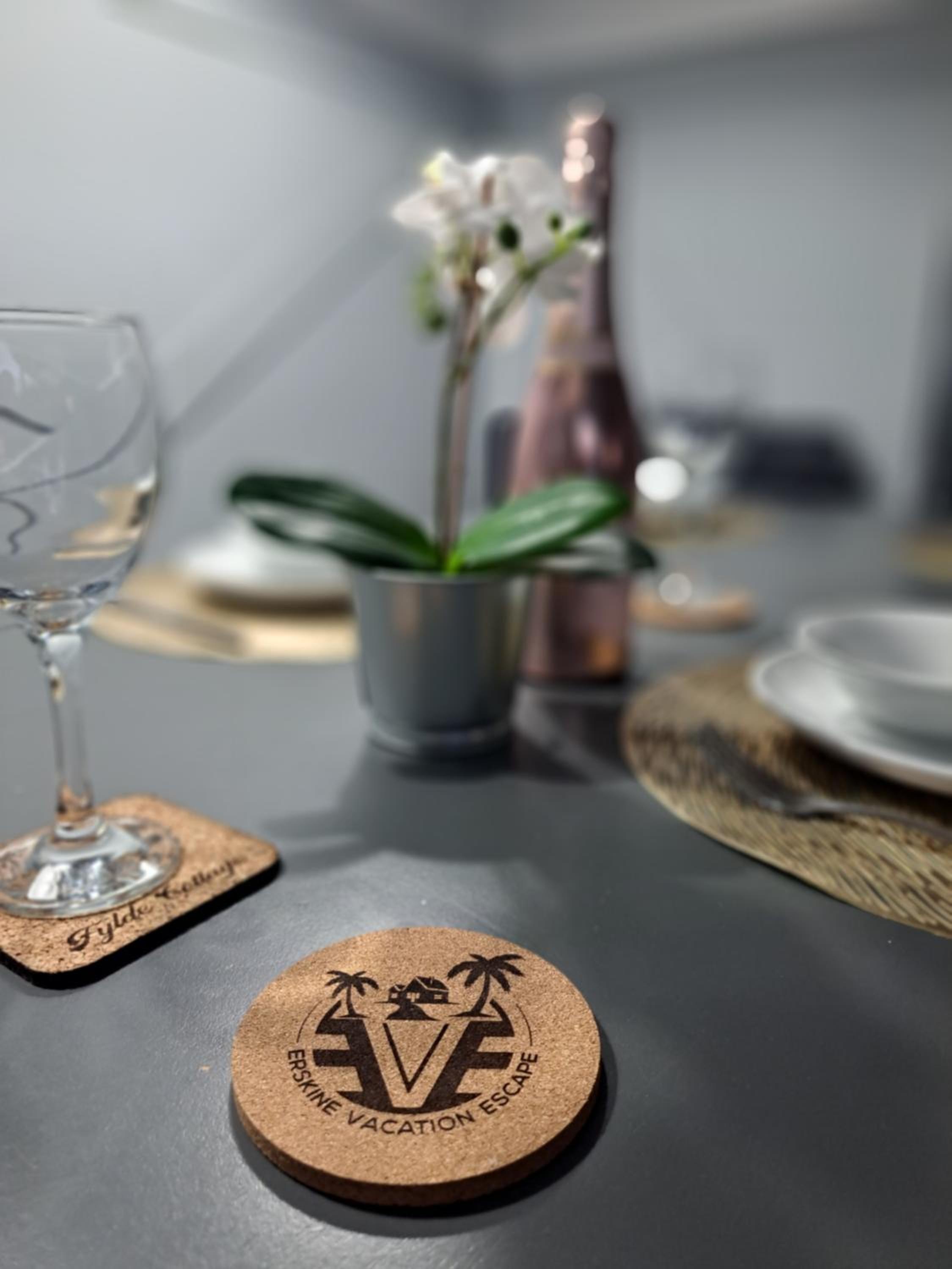 Hotel Family Holiday with Hot tub , Family groups only - Image 1