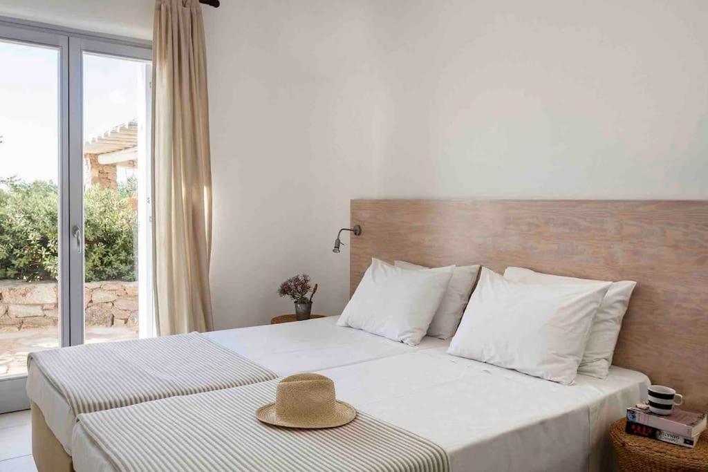 Elegant Seaside Villa, great views, infinity pool, Lia, Mykonos view 4