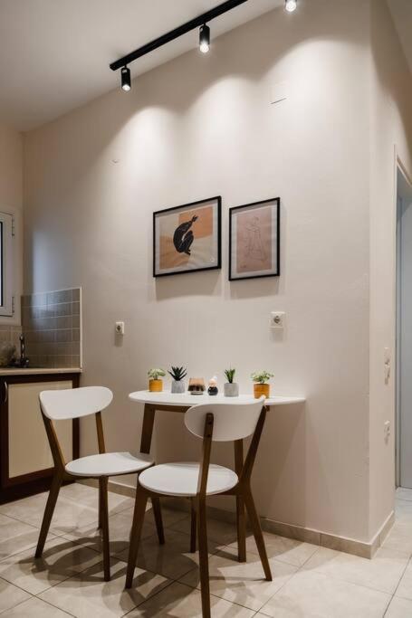 Alexandros Apartments