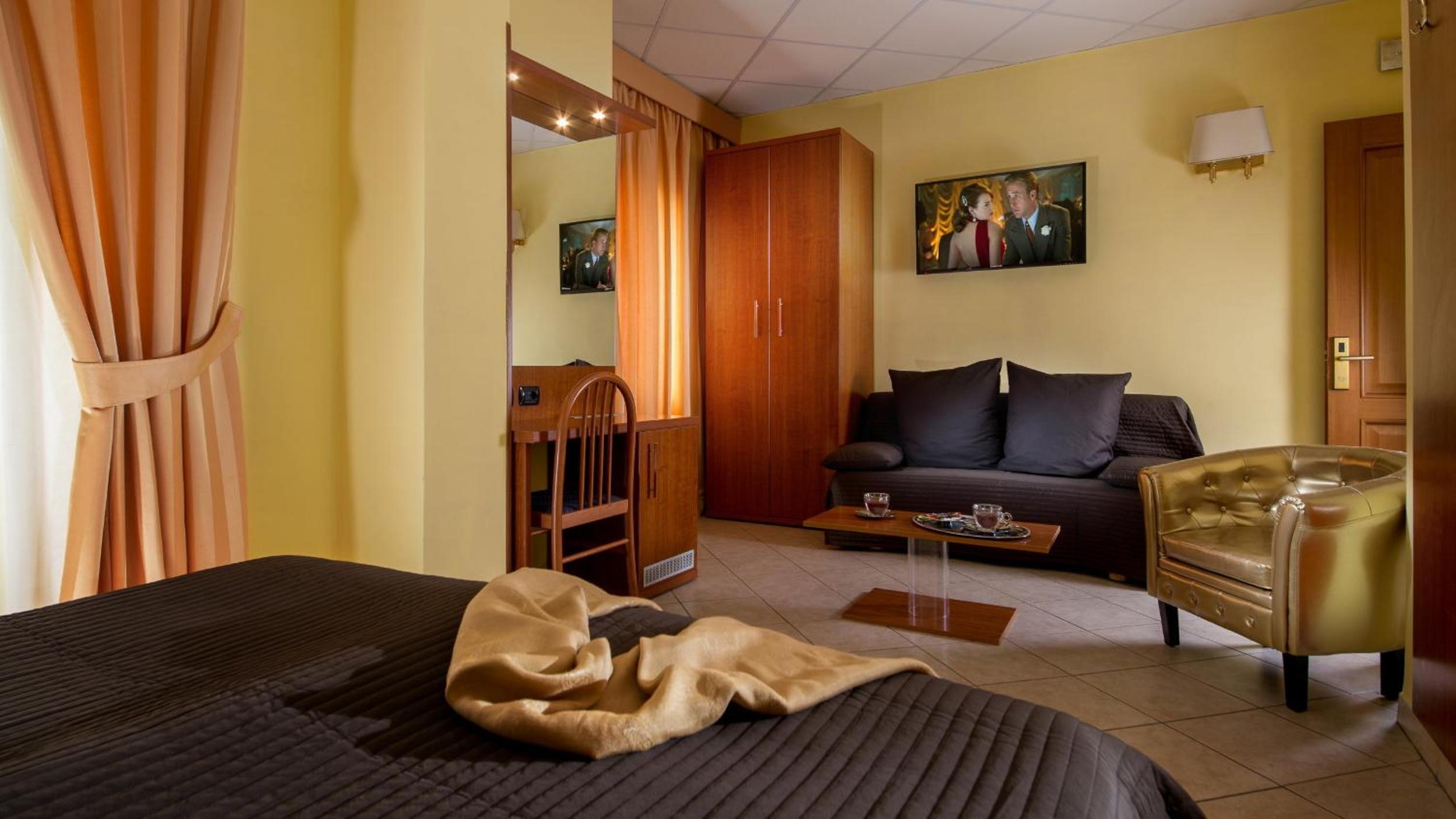 hotel room