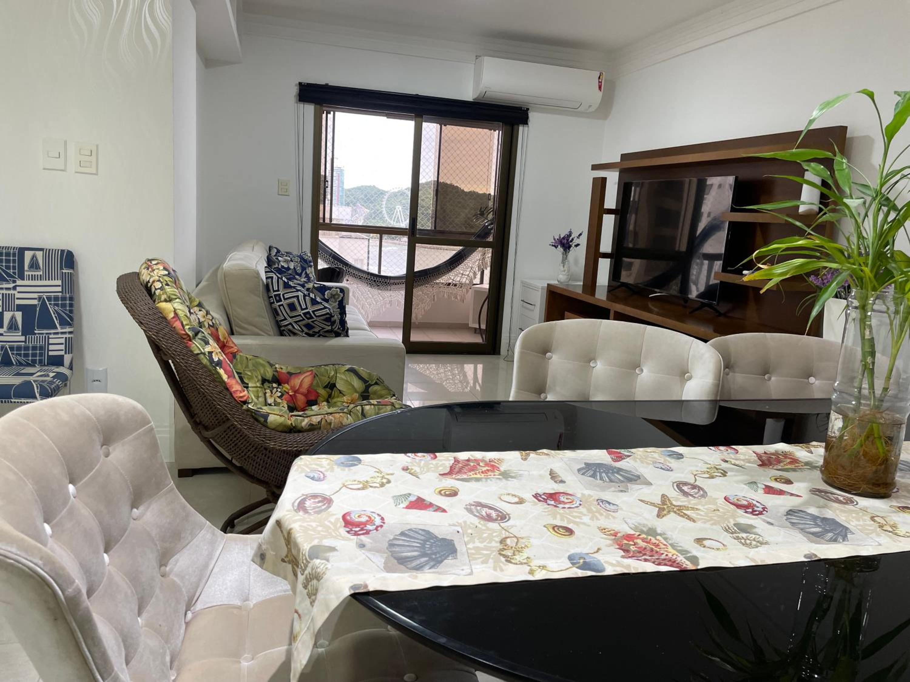 Apto Pé na Areia com Linda Vista da Roda Gigante