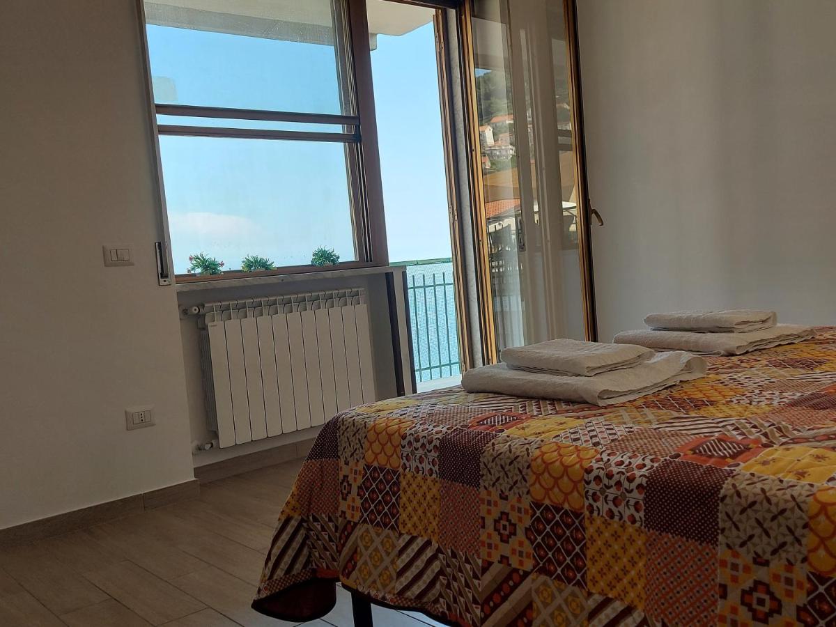 Mira Amalfi