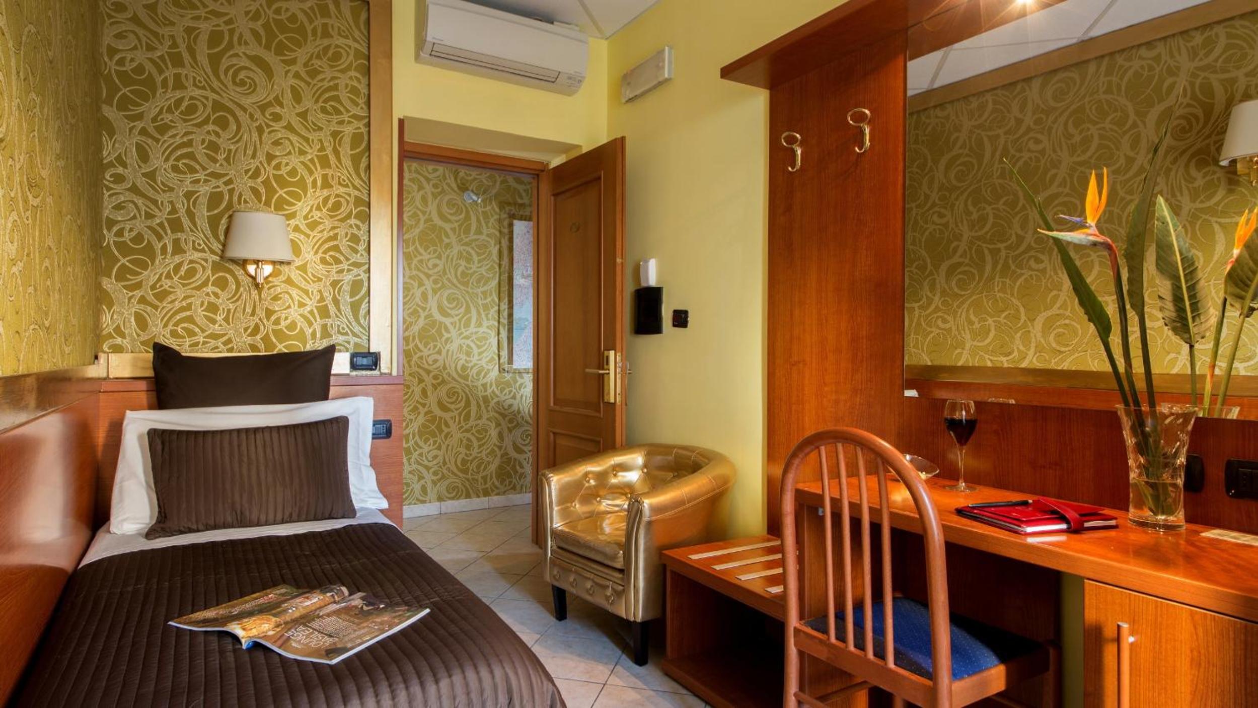 hotel room