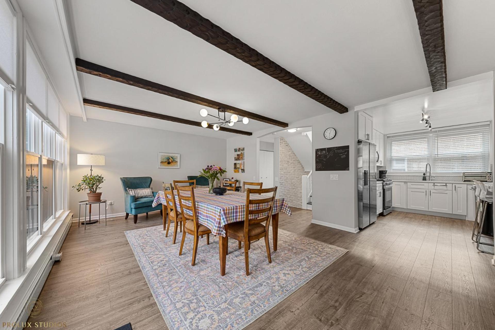 Northside FAMLYNEST Lincoln Sq 4BR 2BA 2P Rare find view 2