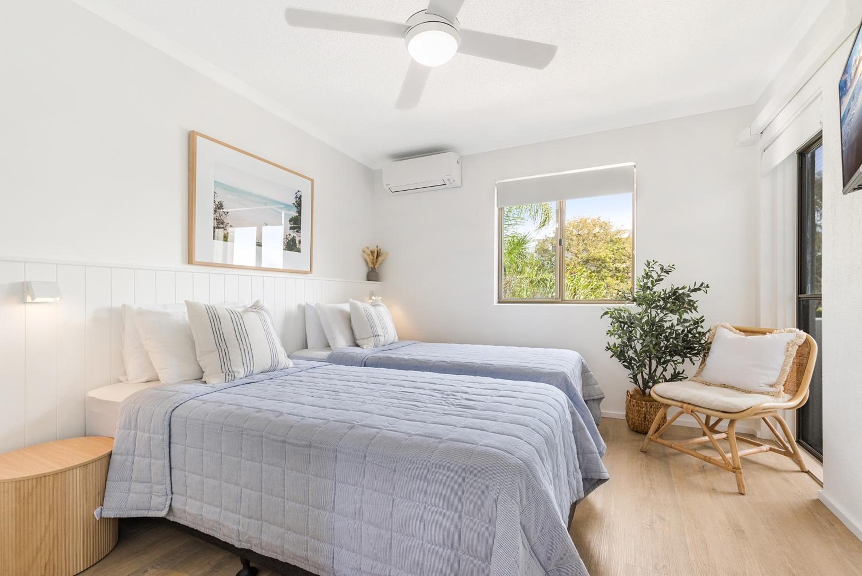 St Tropez 7, Stylish Apartment on the Noosa Waterfront, River Views