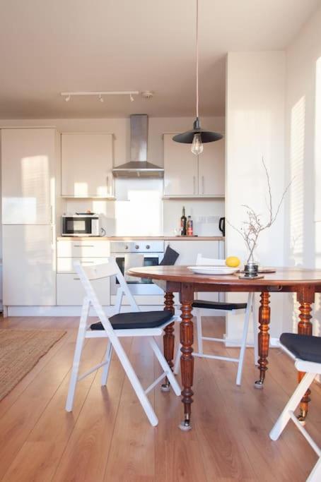 2 bed 2 bath Apartment with Canal View