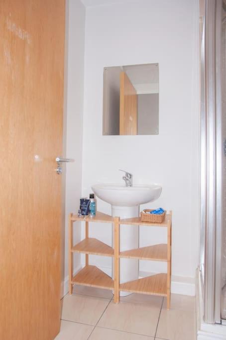 2 bed 2 bath Apartment with Canal View