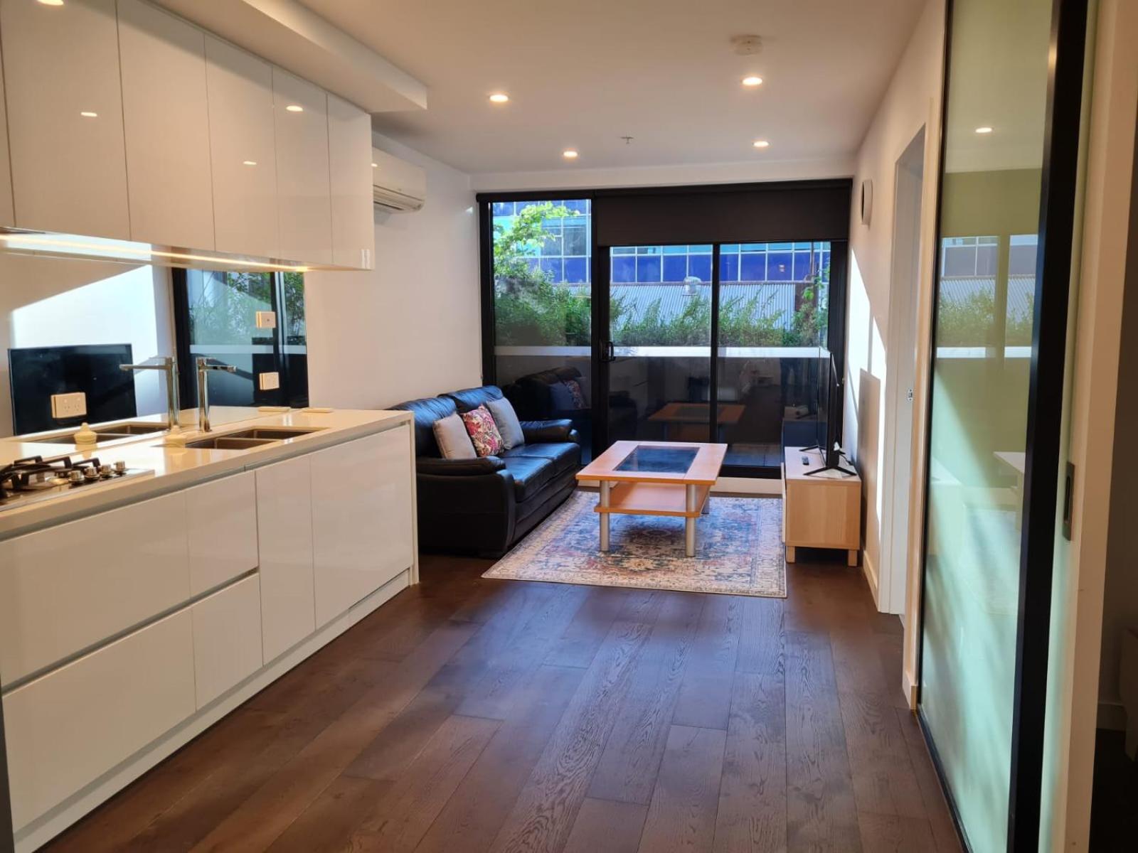 Two Bedroom Apartment in North Melbourne