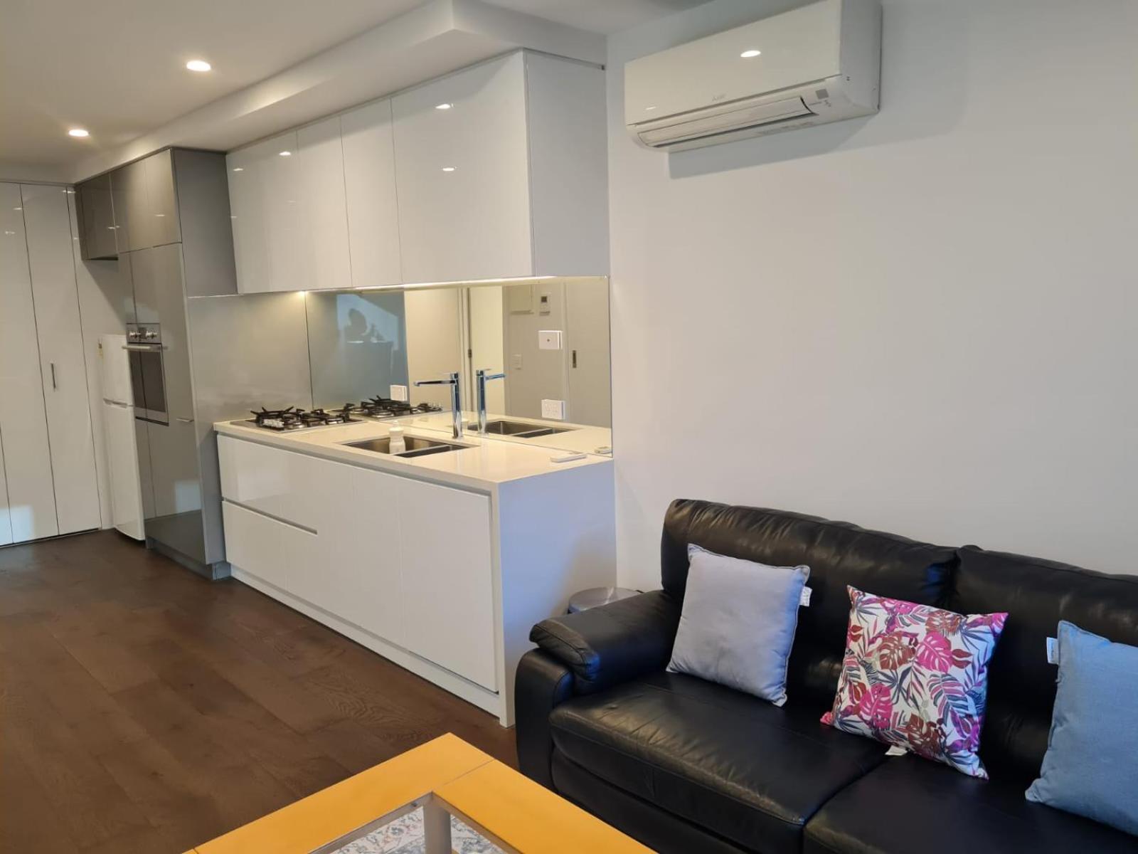 Two Bedroom Apartment in North Melbourne