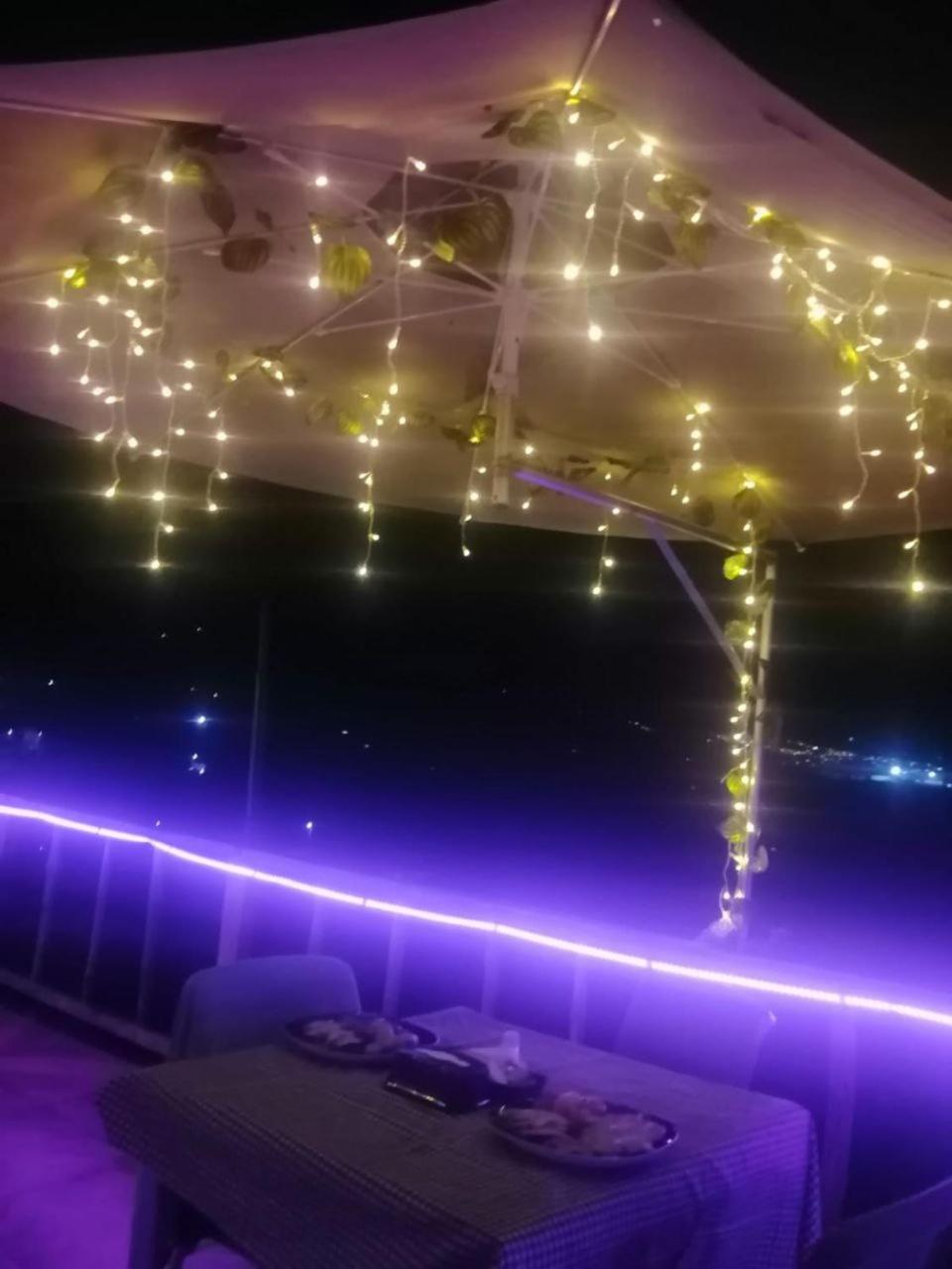 Wallaby Glamping - Domo Deluxe