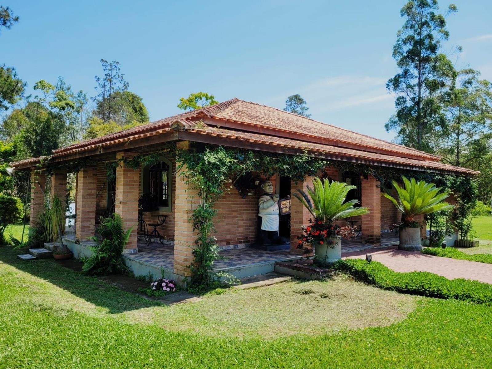 Pousada dos Girassóis