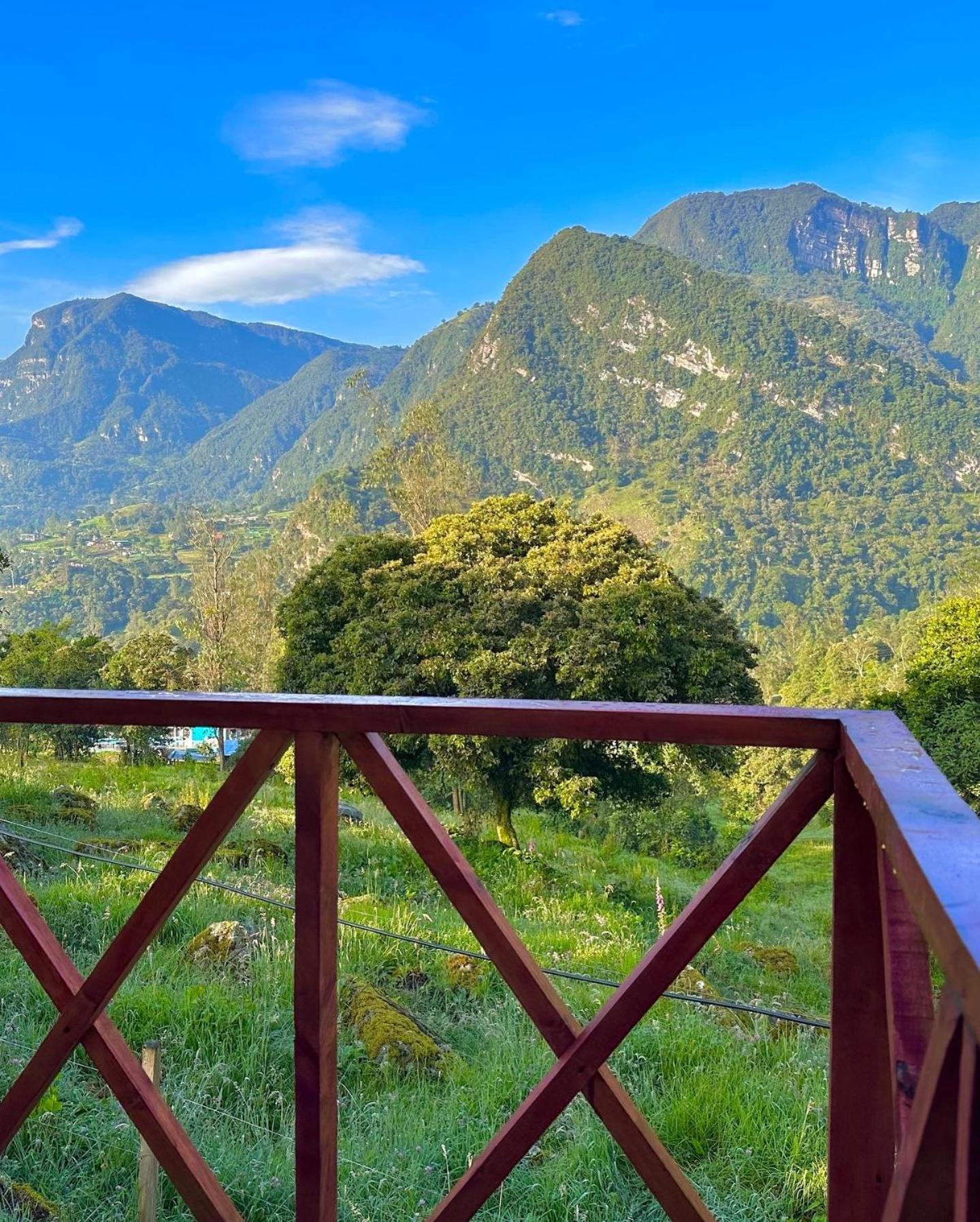 Rincón Entre Piedras-Cabaña Entre Montañas