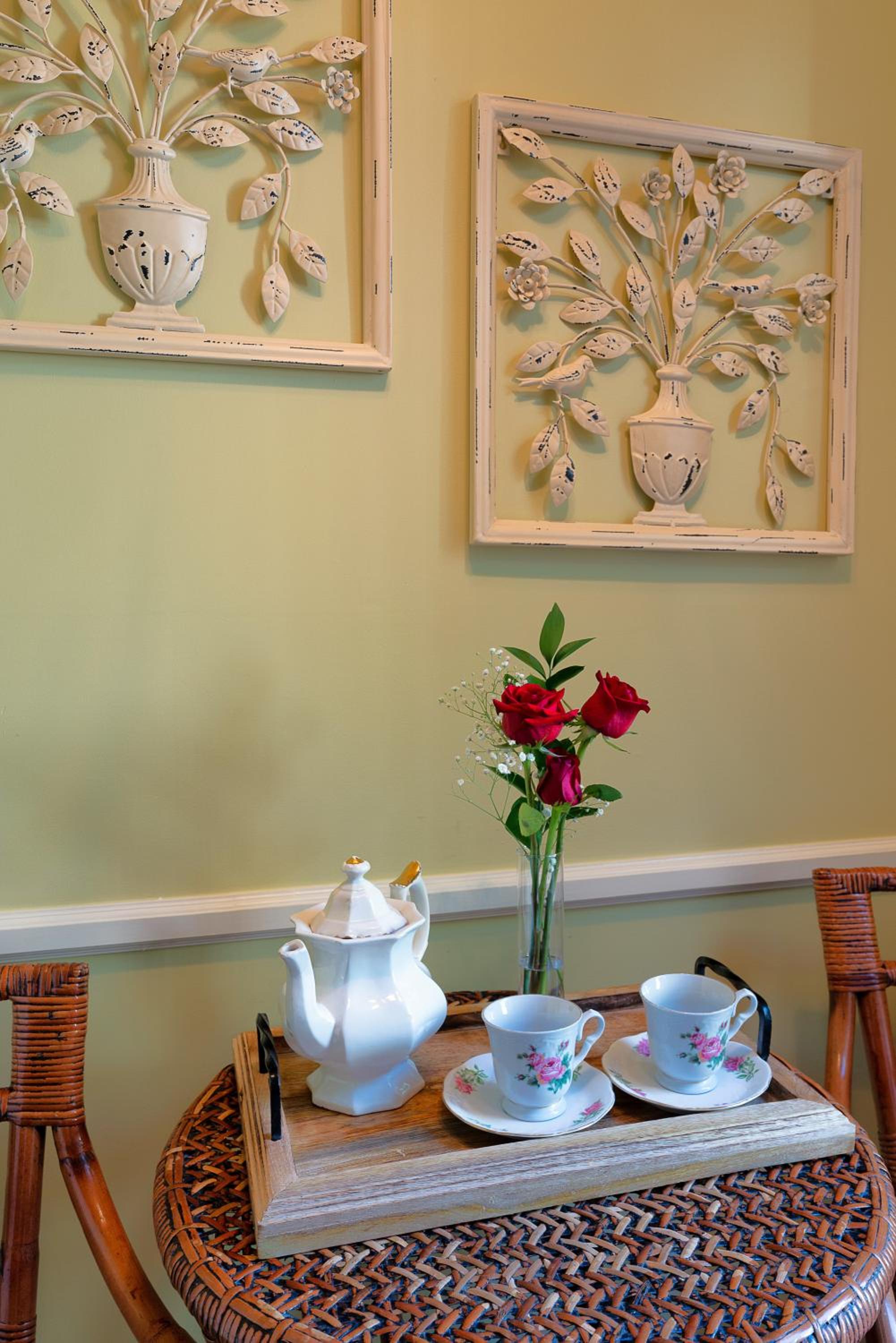 Cedar House Inn