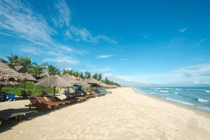 Cashew Tree Bungalow