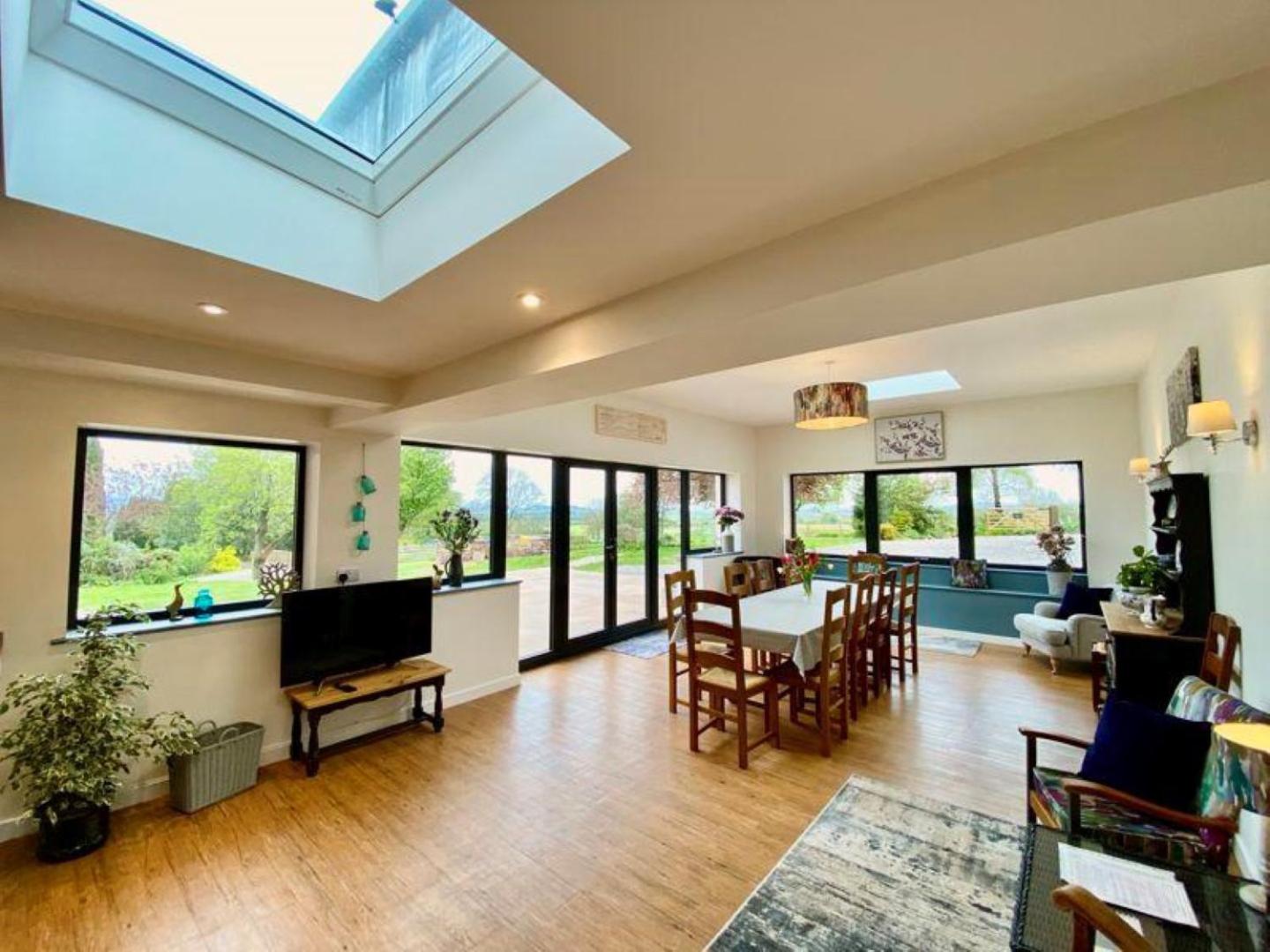 Elegant & spacious farmhouse with wonderful views view 2