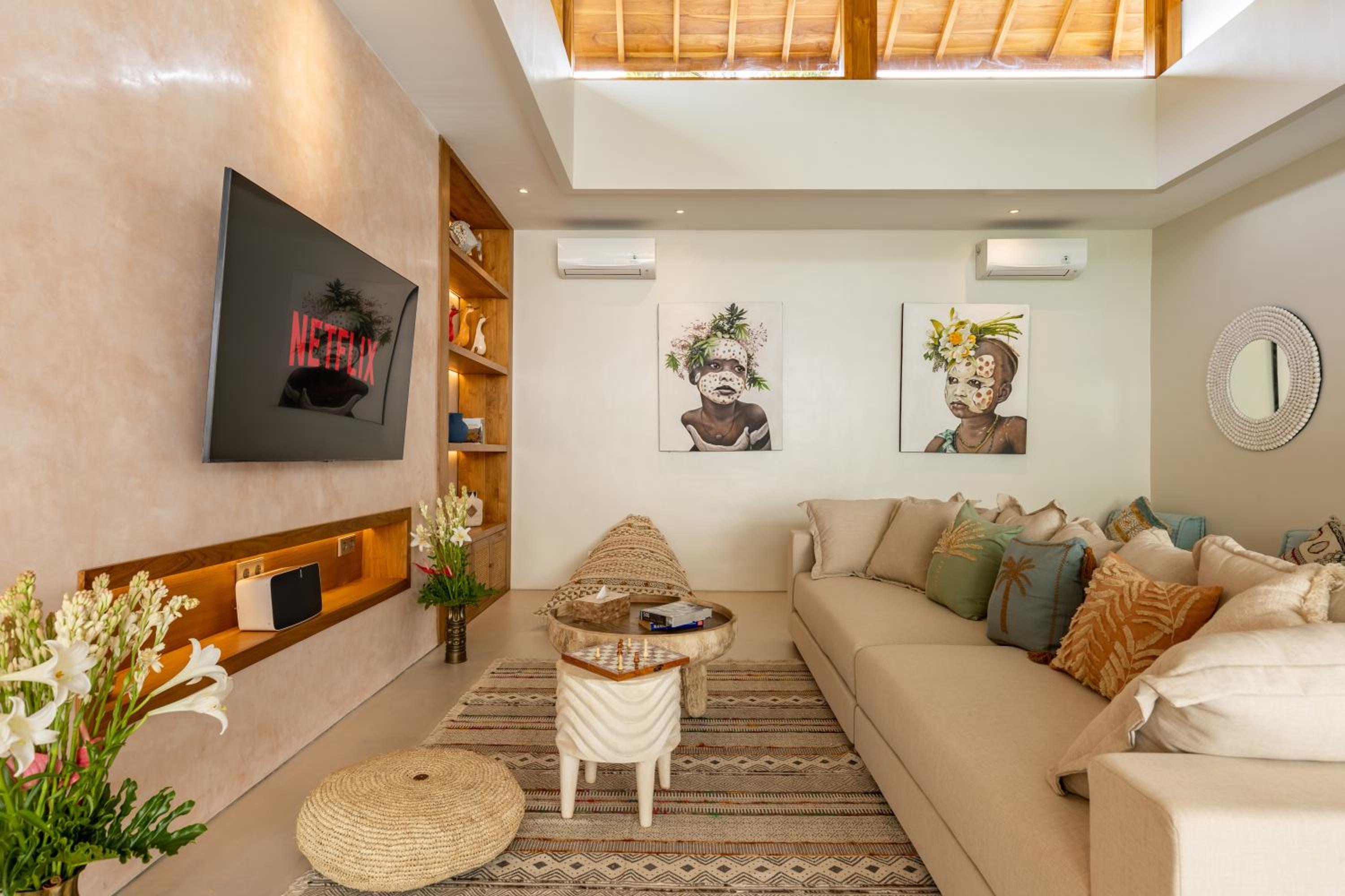 Premium 5 bd Luxury Central Villa 300m to beach & Ku De Ta view 2