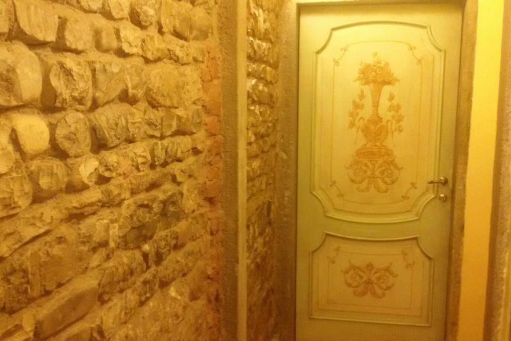BORGO PINTI HOUSE
