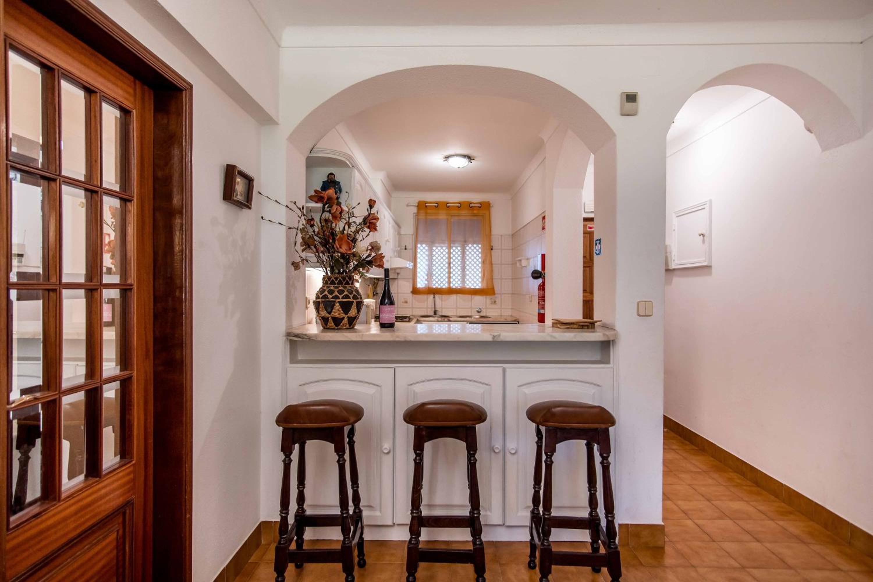 Casa Falesia T2 - Garden View - 5 min from the Beach - WiFi view 2