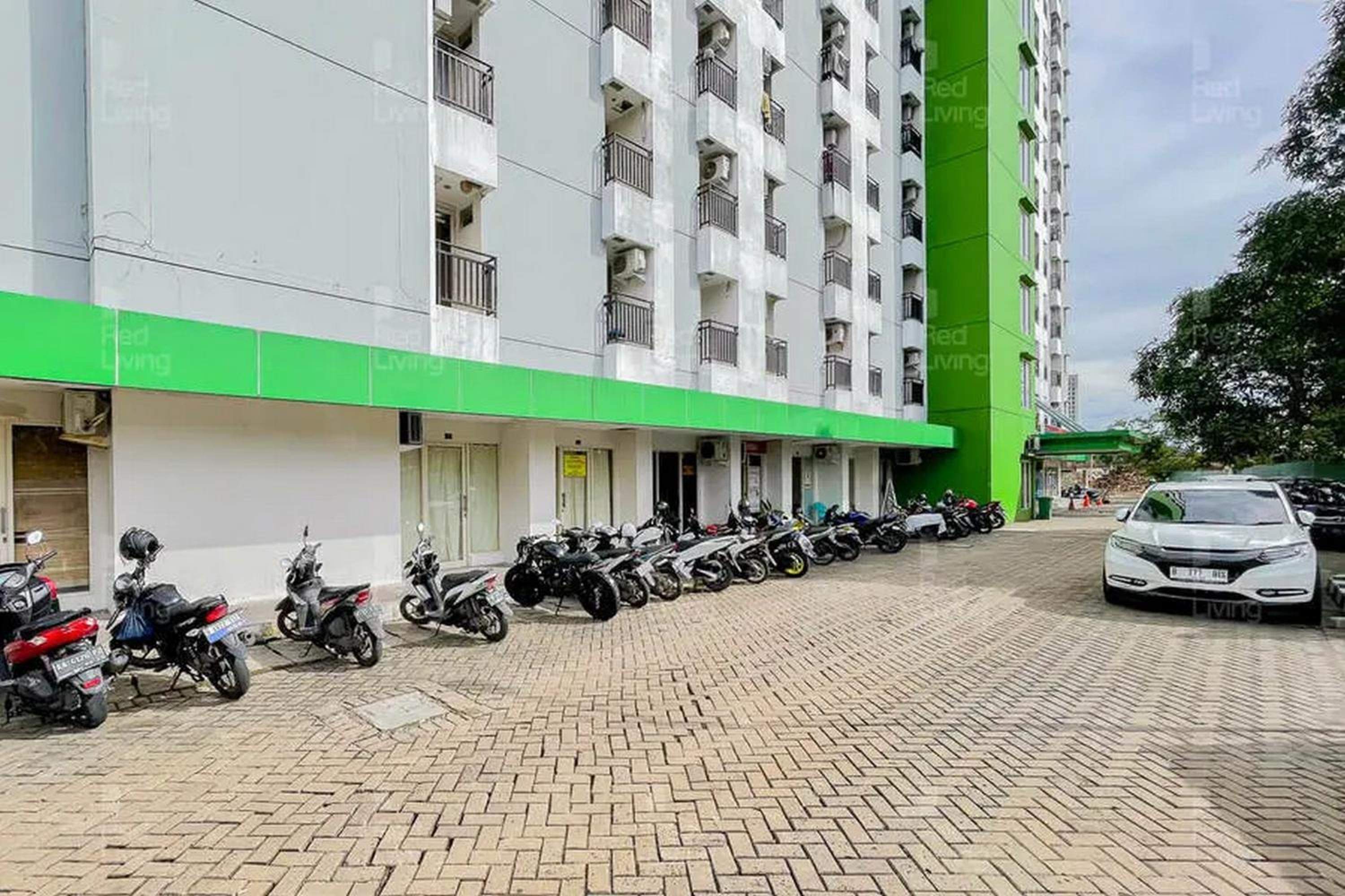 RedLiving Apartemen Green Lake View Ciputat - Pelangi Rooms 2 Tower E view 4