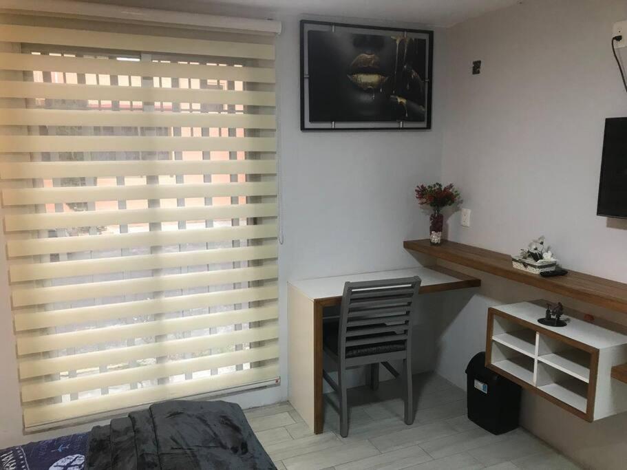 Habitación Irving confortable con baño privado