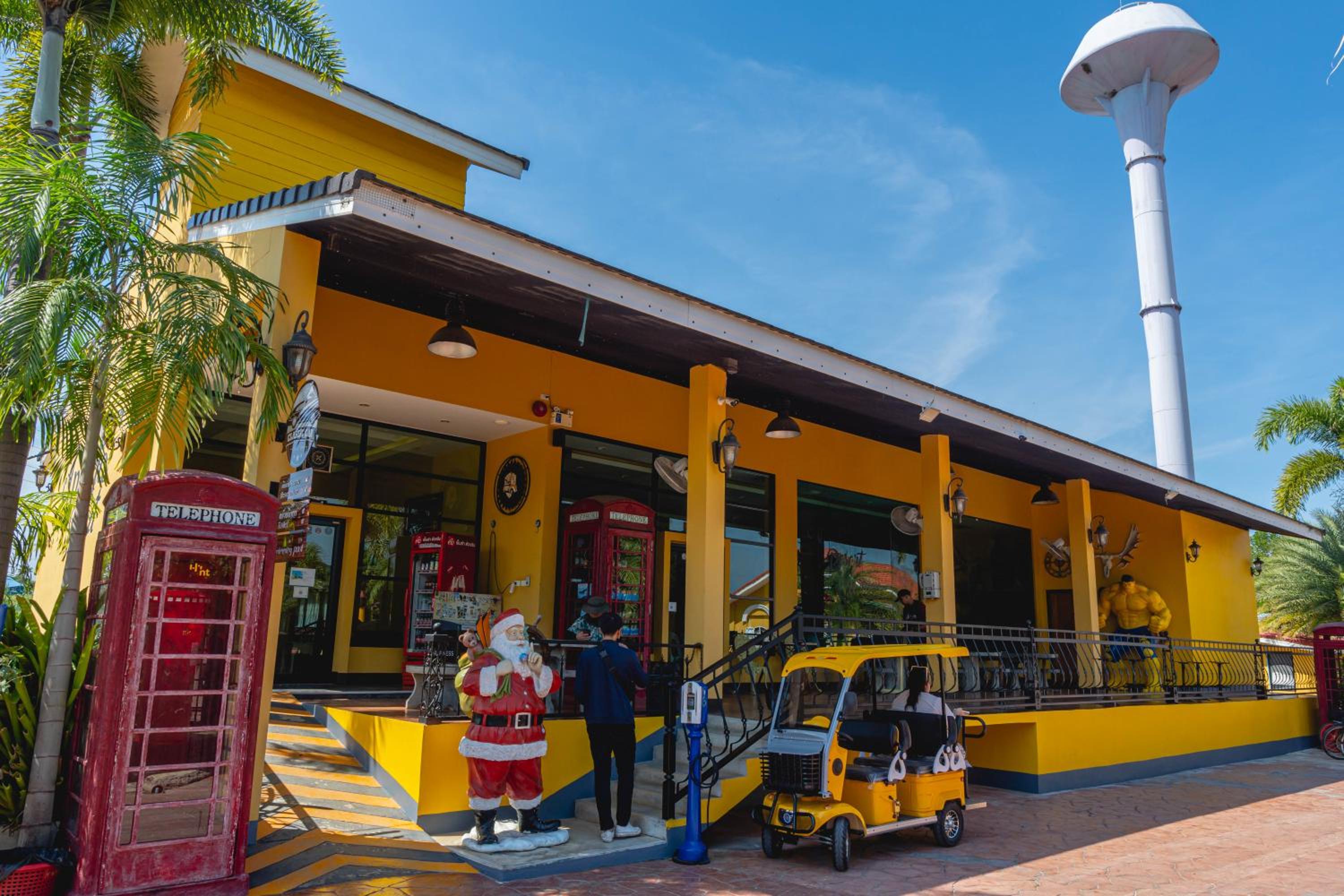 Hotel Apinya Resort Bangsarey - Image 1