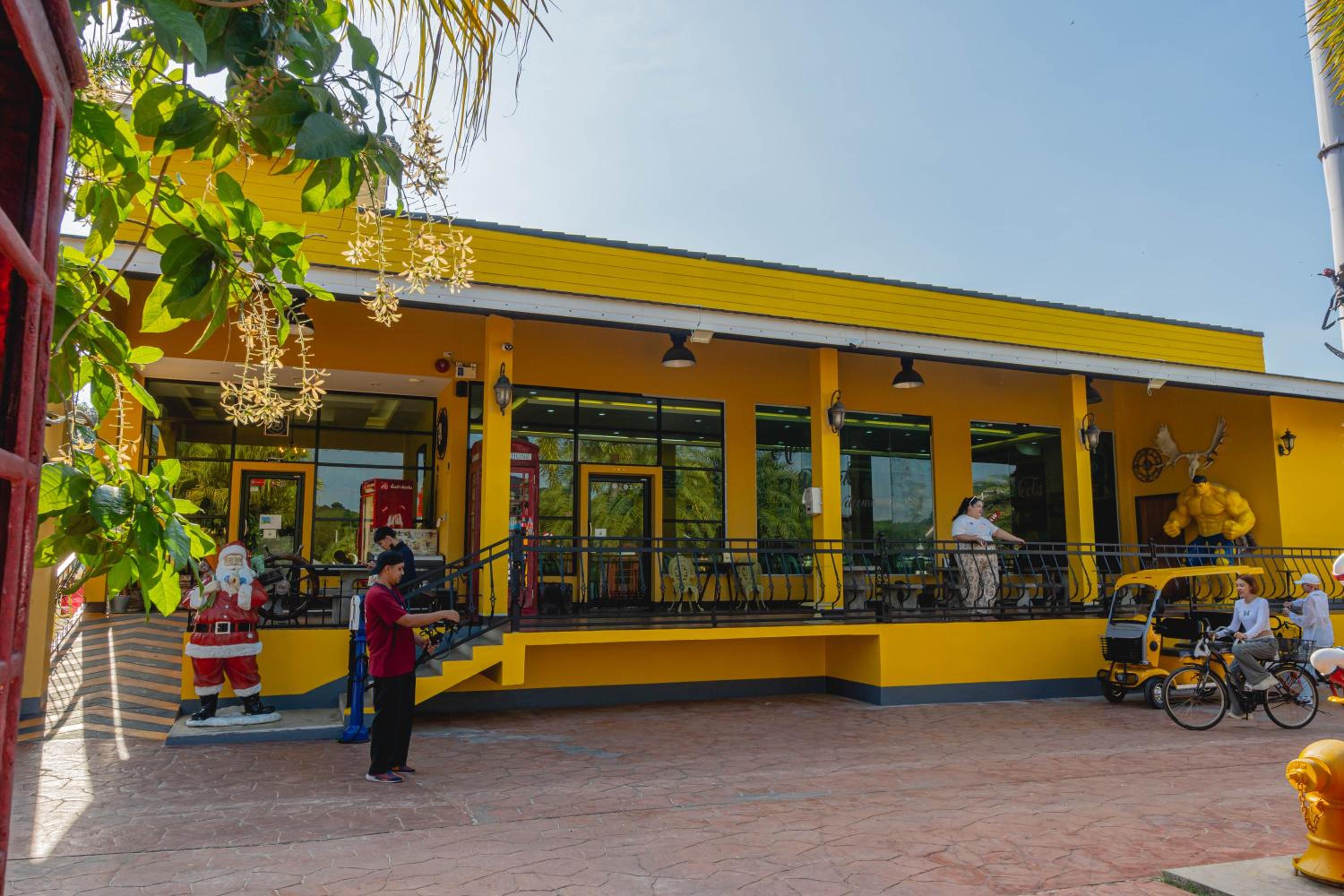 restaurant