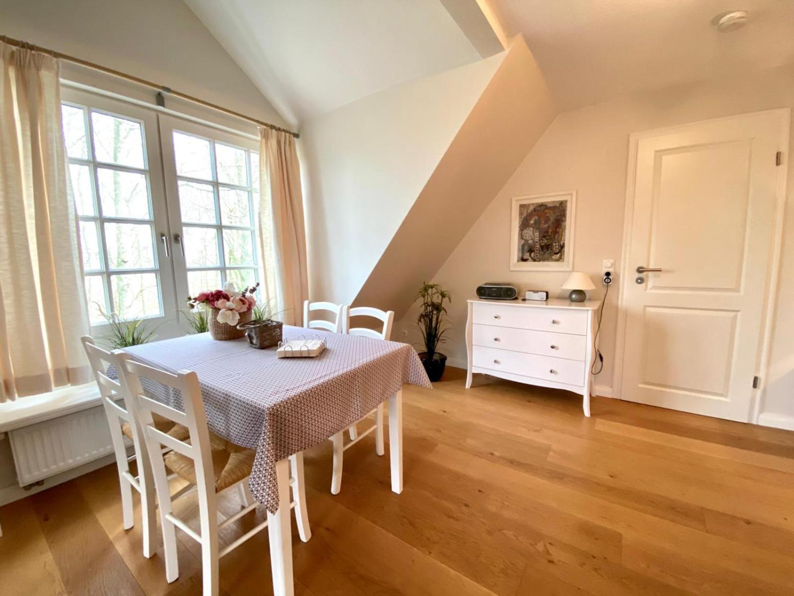 Hotel Eichenhof (Vollerwiek) - Image 1