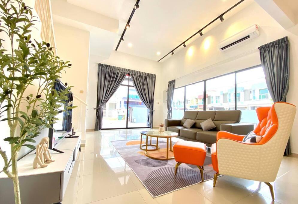 Kuala Selangor Modern Homestay with Pool 20pax photo 2